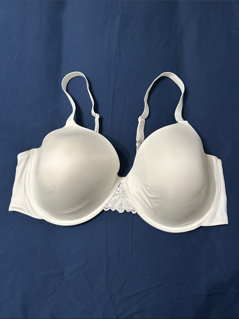 Maidenform White Lace-Trim Molded T-Shirt Bra